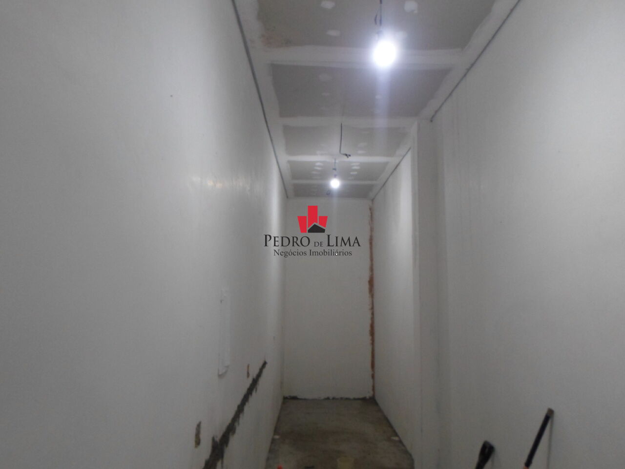 Salão 140m² no Engenheiro Goulart