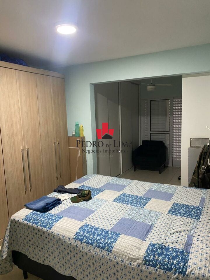 Sobrado Frontal na Região de São Miguel.