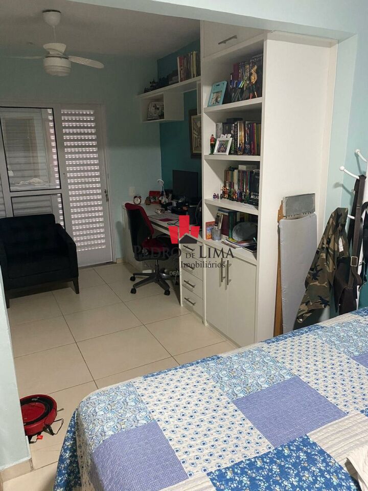 Sobrado Frontal na Região de São Miguel.