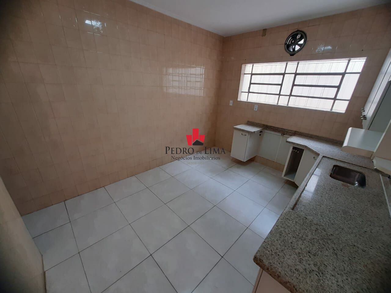 imagem do imovel Sobrado frontal de 2 dormitórios, 2 vagas e 254 m² na Cidade Lider ref: PE40499