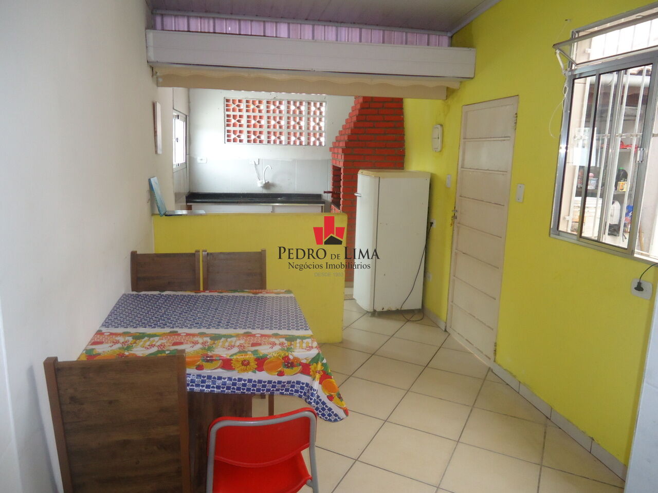 Casa Térrea 2 dormitórios com 3 vagas no Cangaíba