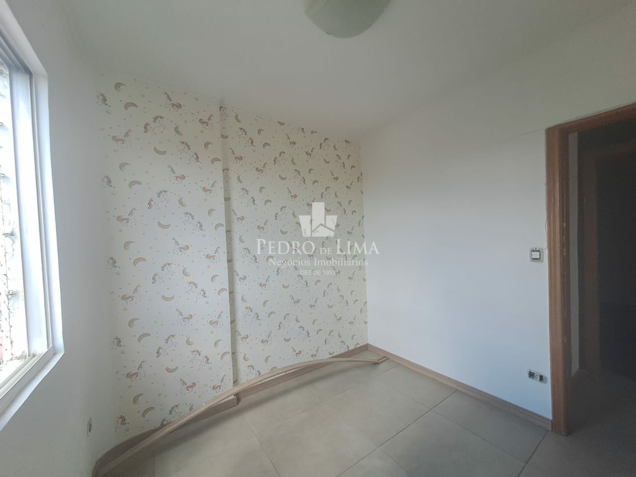 Apartamento com 2 dormitórios, sala, vaga coberta, lazer completo