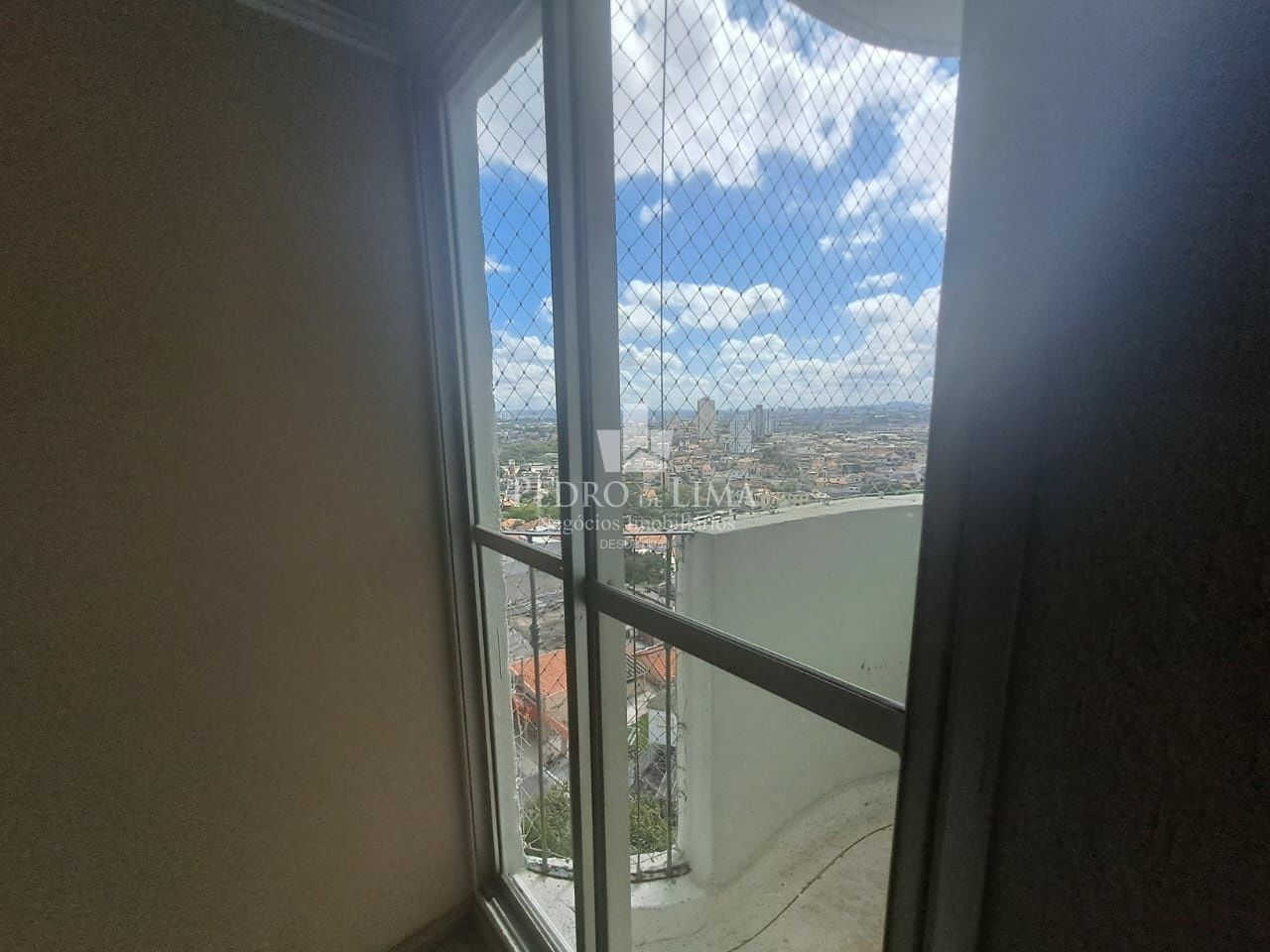 imagem do imovel Apartamento com 2 dormitórios, sala, vaga coberta, lazer completo  ref: PE40704