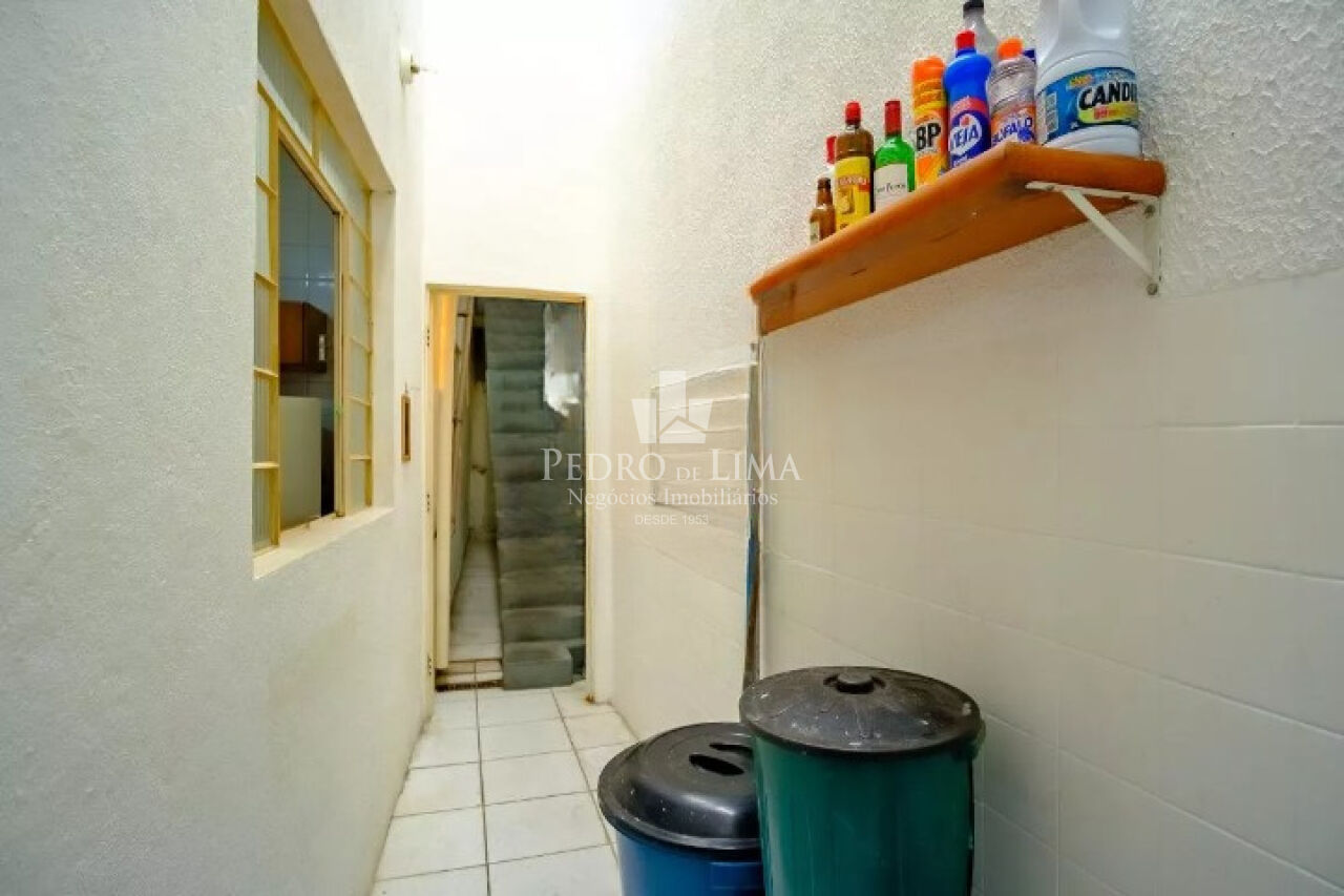 Sobrado frontal   próximo  ao metro  Penha