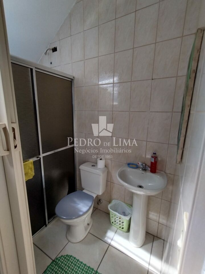Casa Térrea com 4 dormitórios sendo 2 suítes e 2 vagas em Pinhalzinho-SP