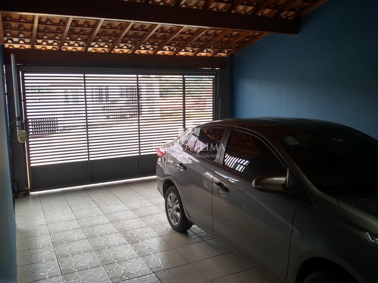 Casa Térrea com 4 dormitórios sendo 2 suítes e 2 vagas em Pinhalzinho-SP