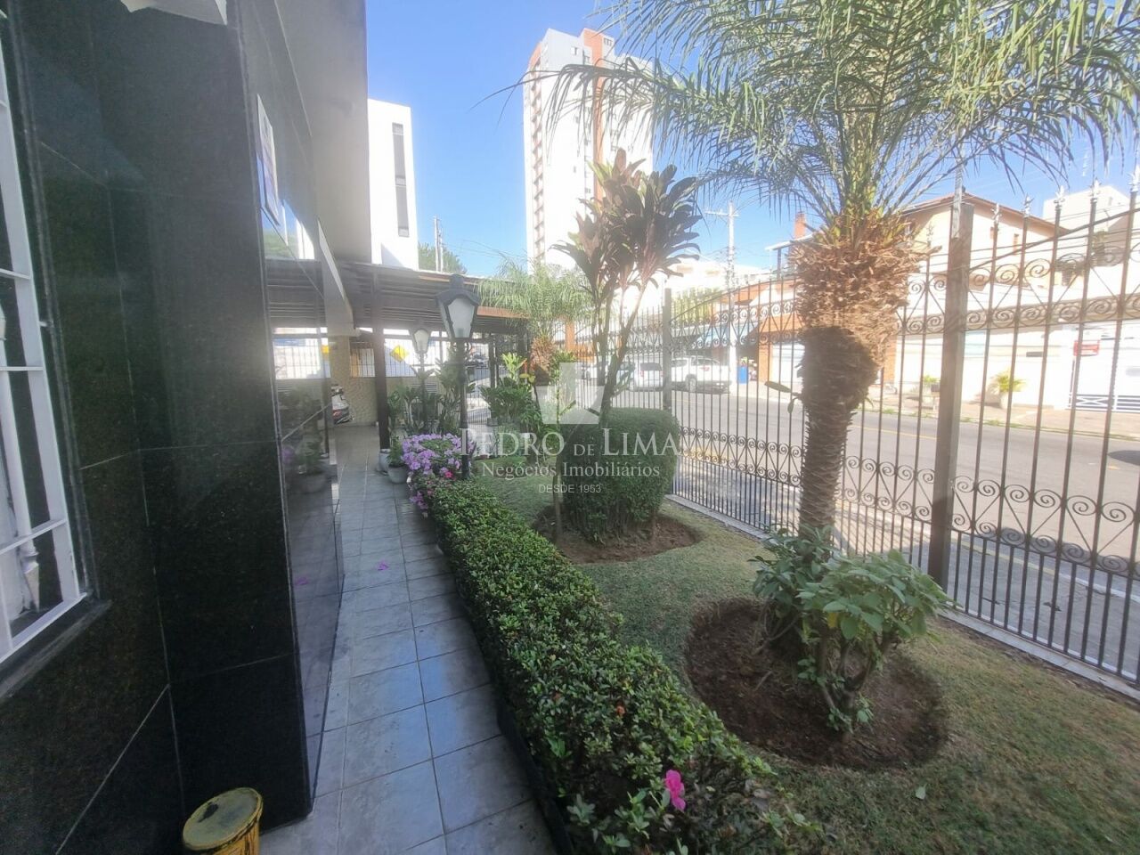 Casa Térrea Comercial de 3 Dormitórios, Sala dois Ambientes 3 Vagas na Penha
