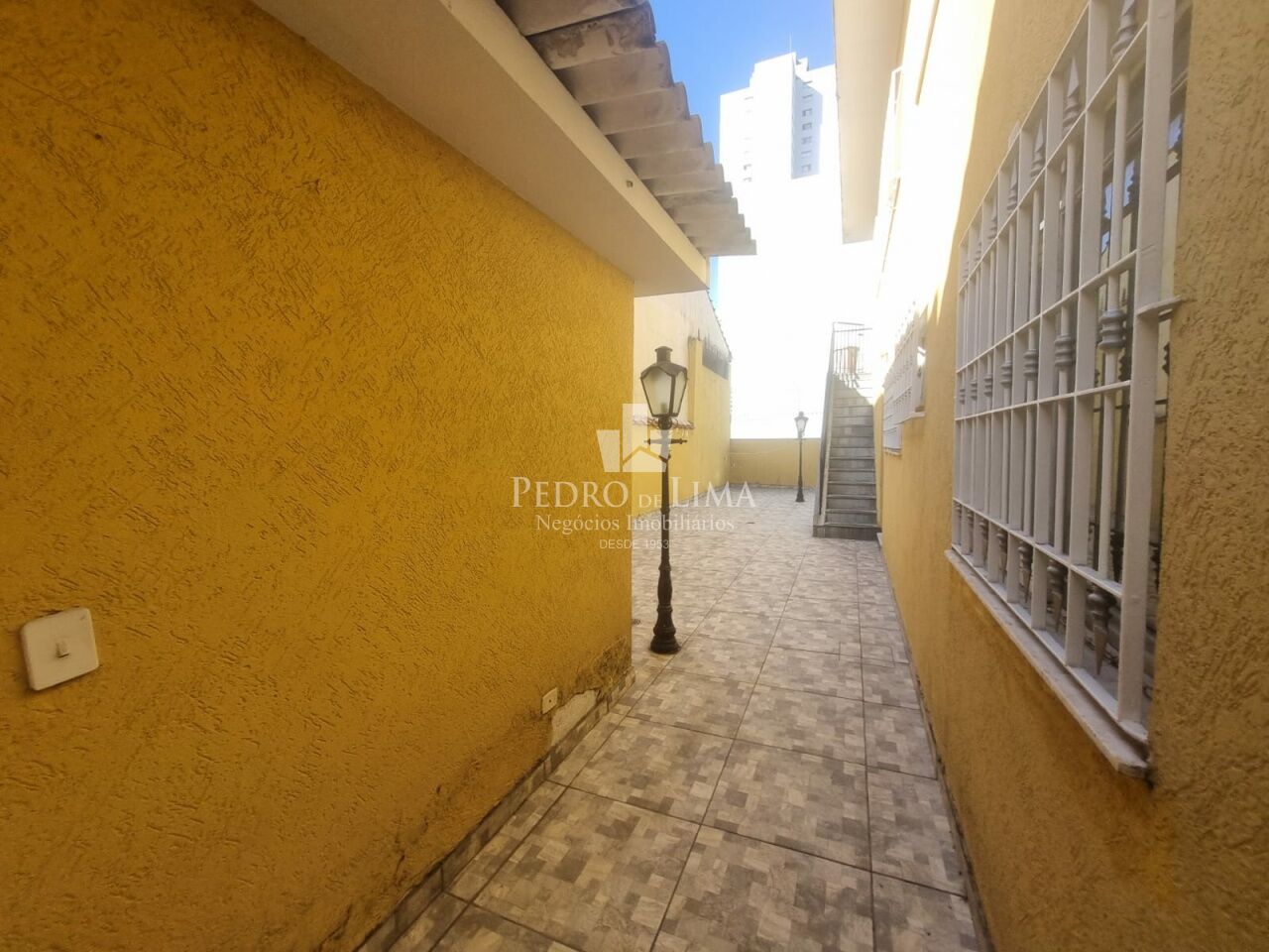 Casa Térrea Comercial de 3 Dormitórios, Sala dois Ambientes 3 Vagas na Penha