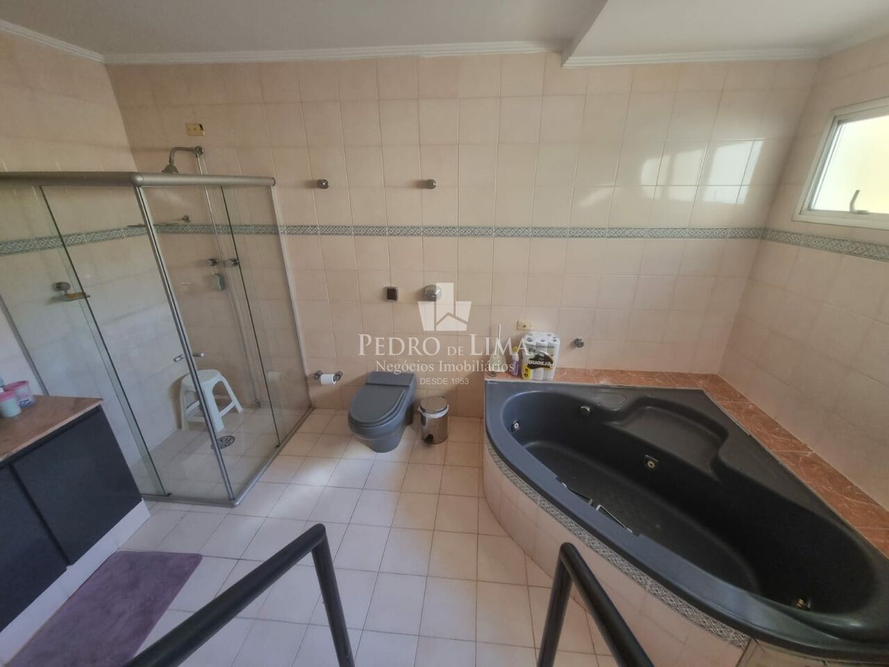 Casa Térrea Comercial de 3 Dormitórios, Sala dois Ambientes 3 Vagas na Penha