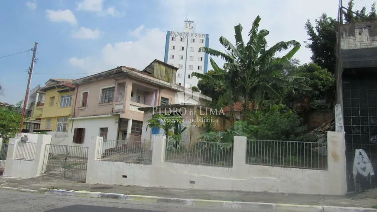 Terreno bem localizado, próximo de comércios e avenidas na Penha