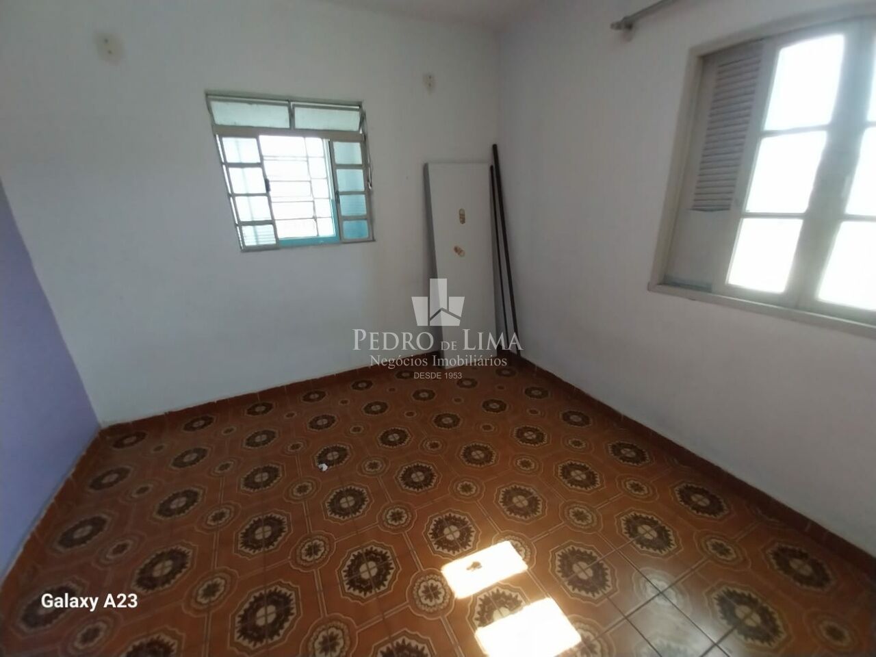 imagem do imovel Terreno com 3 sobrados em Itaquera ref: PE41347