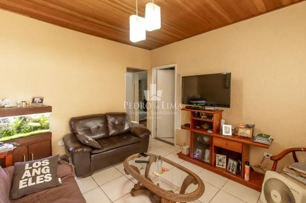 imagem do imovel Casa com 3 quartos e 3 vagas no Aricanduva ref: PE41417