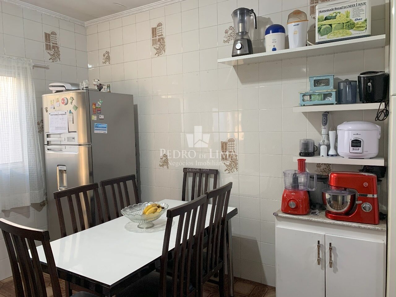Casa térrea com 3 dormitórios, 3 banheiros, 5 vagas e 200 m² construídos na Vila Jacui