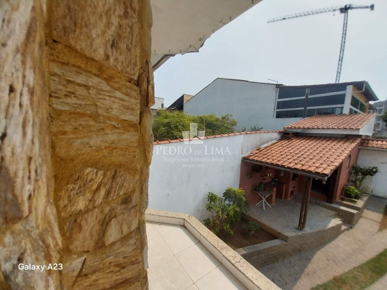 Sobrado 6 dormitórios sendo 4 suítes com Closets e 10 vagas na Vila São Silvestre 