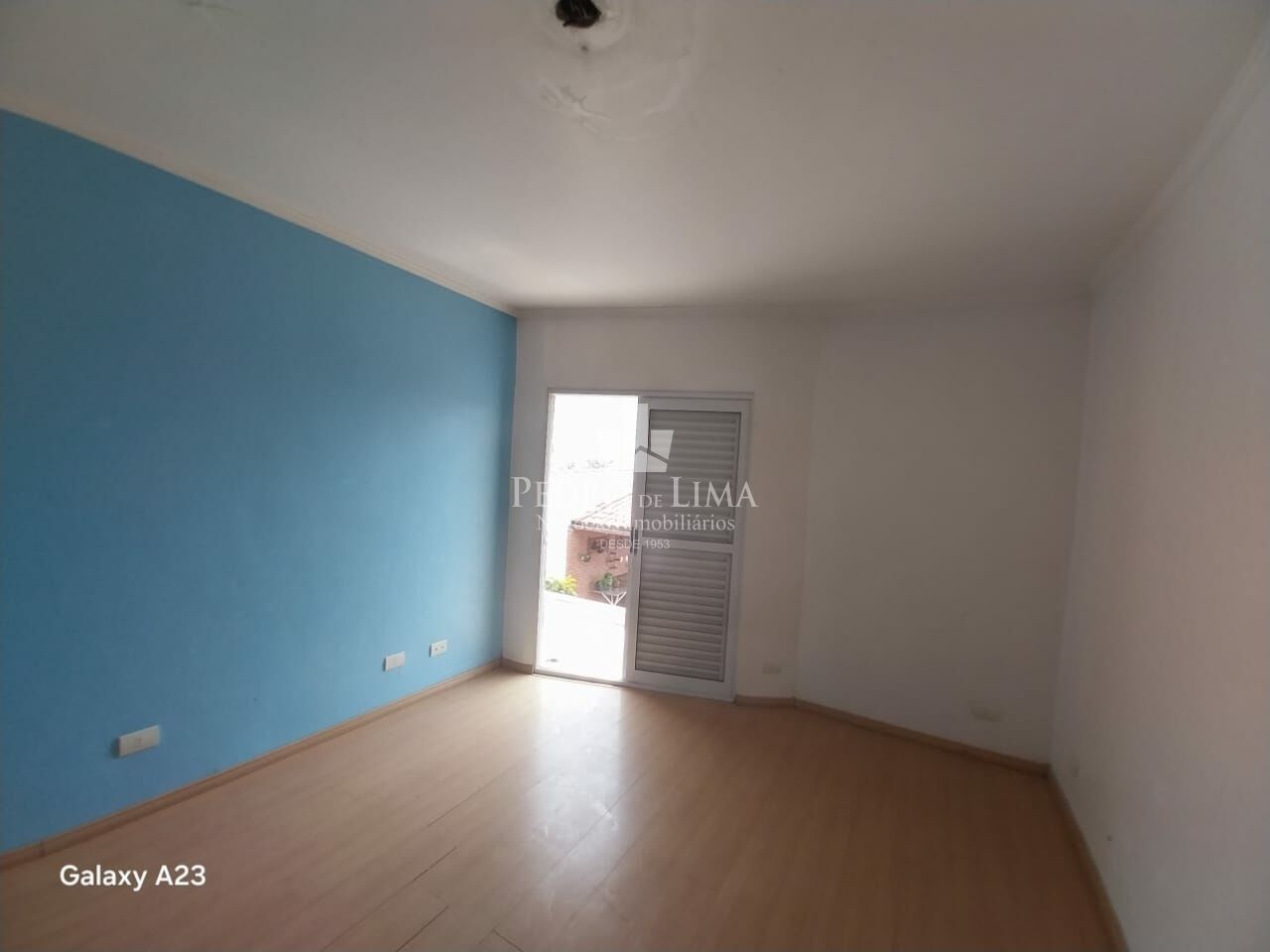 Sobrado 6 dormitórios sendo 4 suítes com Closets e 10 vagas na Vila São Silvestre 