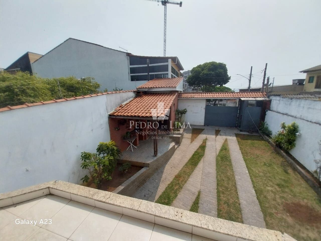 Sobrado 6 dormitórios sendo 4 suítes com Closets e 10 vagas na Vila São Silvestre 