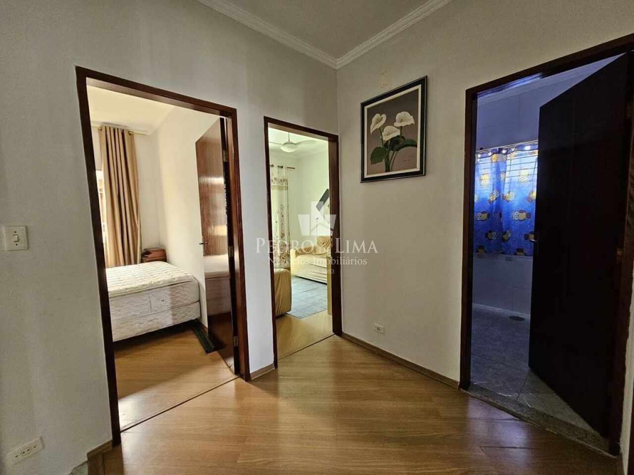 Sobrado frontal com 4 dormitórios, 1 suíte, 5 vagas, 224 m² na Vila Costa Melo - Ponte Rasa