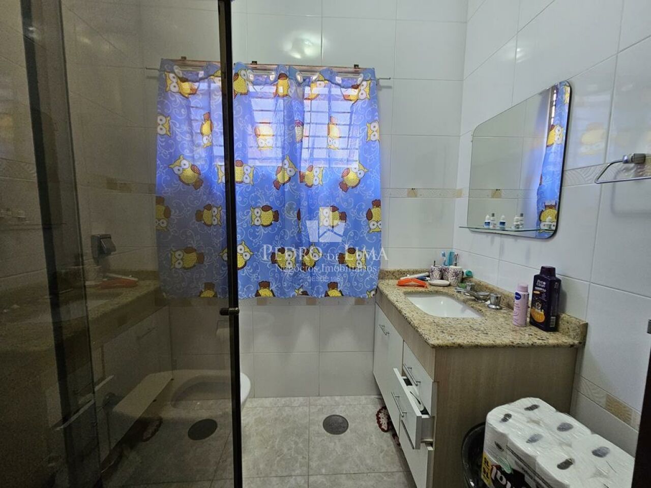 Sobrado frontal com 4 dormitórios, 1 suíte, 5 vagas, 224 m² na Vila Costa Melo - Ponte Rasa