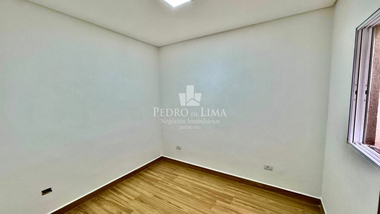 Sobrado frontal na região da Penha 