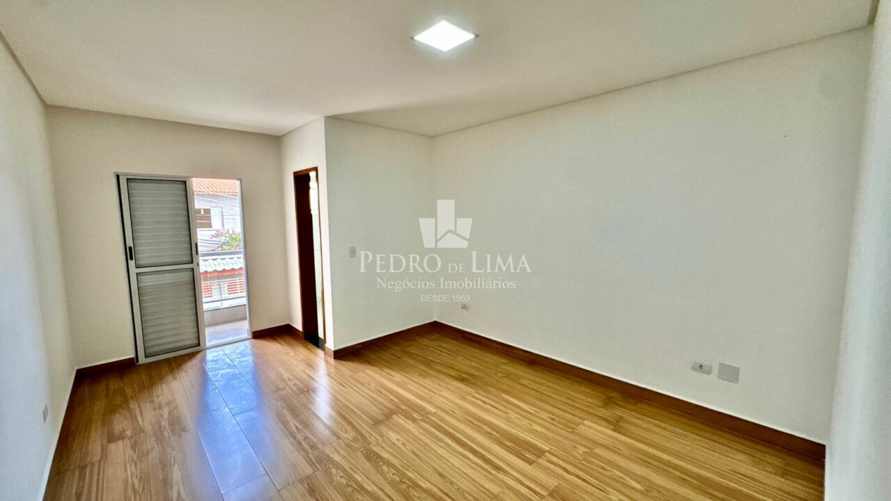 Sobrado frontal na região da Penha 