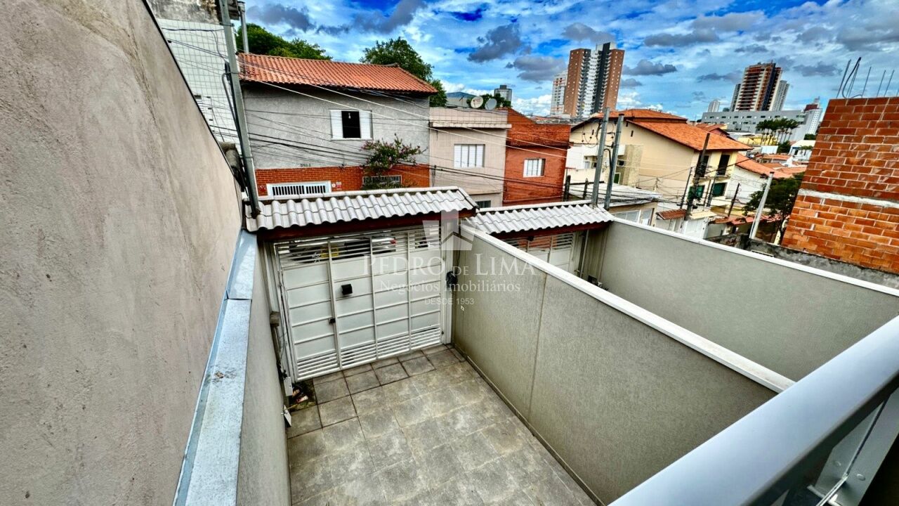 Sobrado frontal na região da Penha 