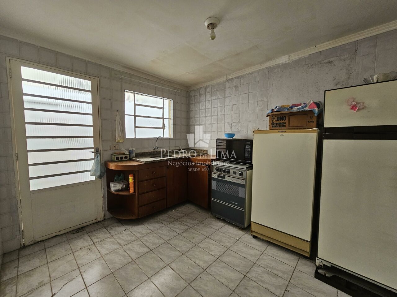 Casa térrea com 190 m² na região Penha.
