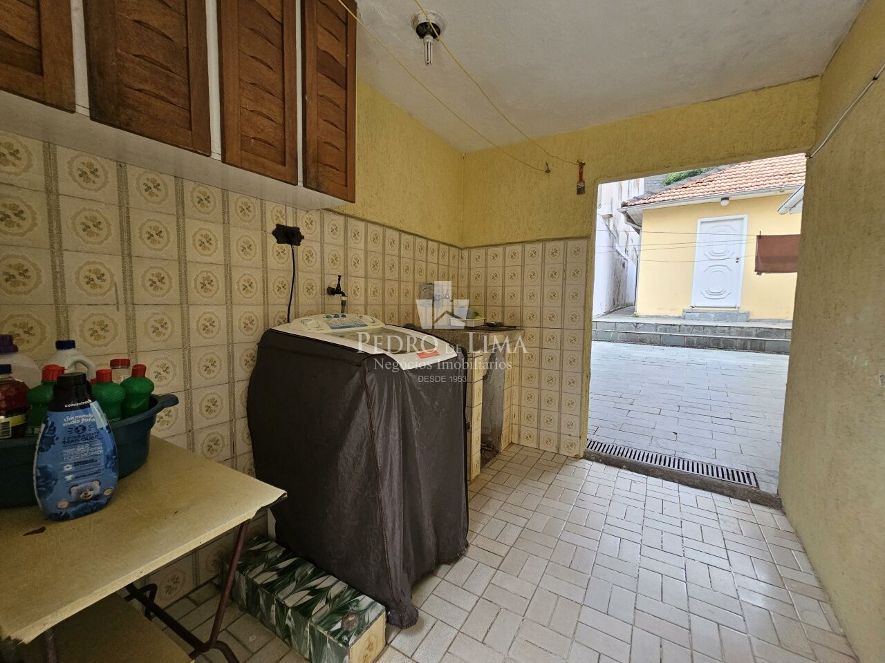 Casa térrea com 190 m² na região Penha.