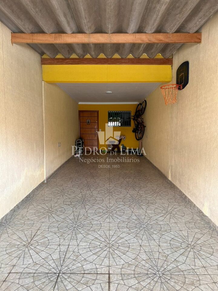 Sobrado frontal 3 Dormitórios, 1 Suíte e 2 vagas no Jardim Liderança