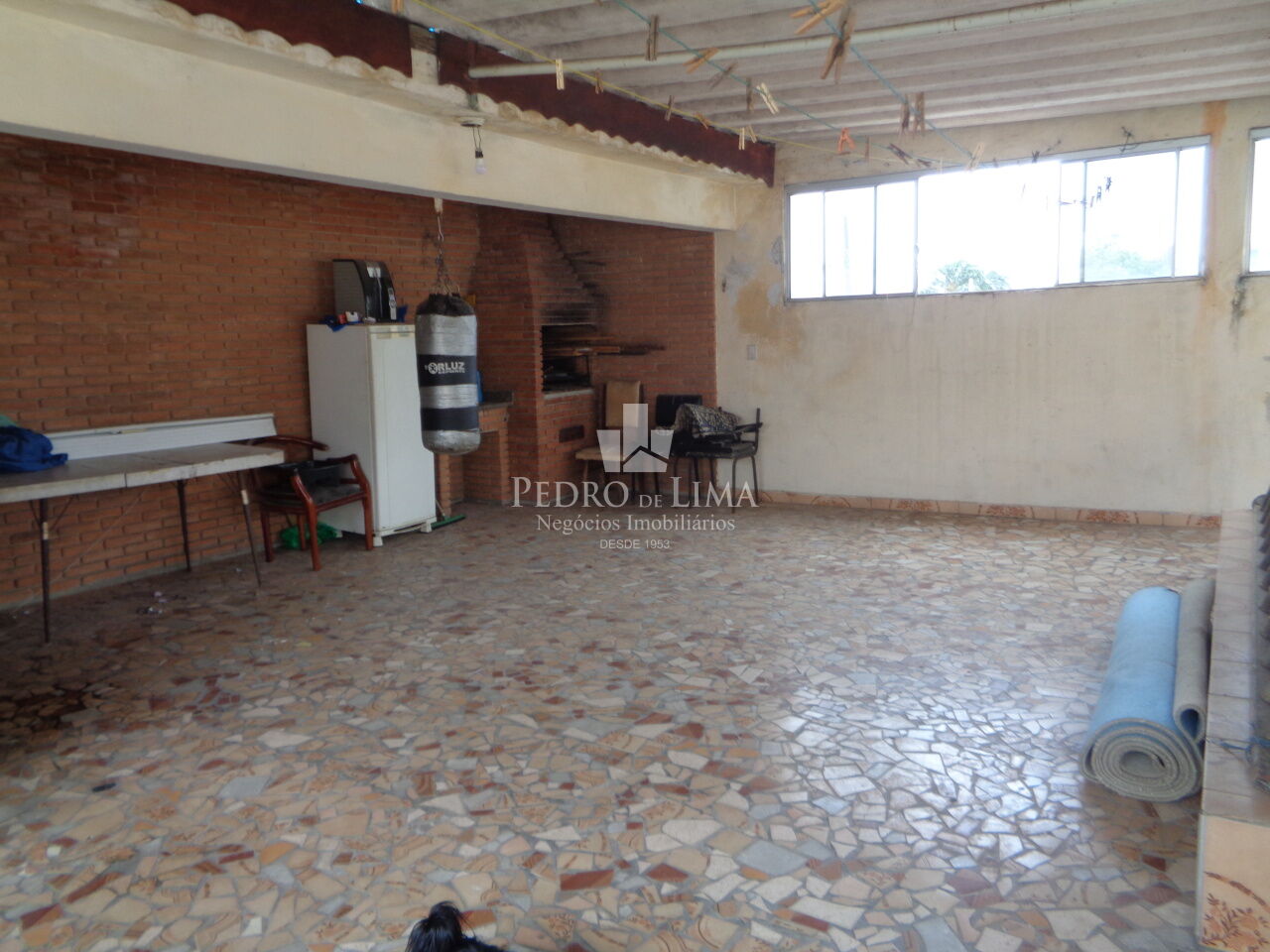 Casa Térrea 3 dormitórios com 3 vagas no Cangaiba