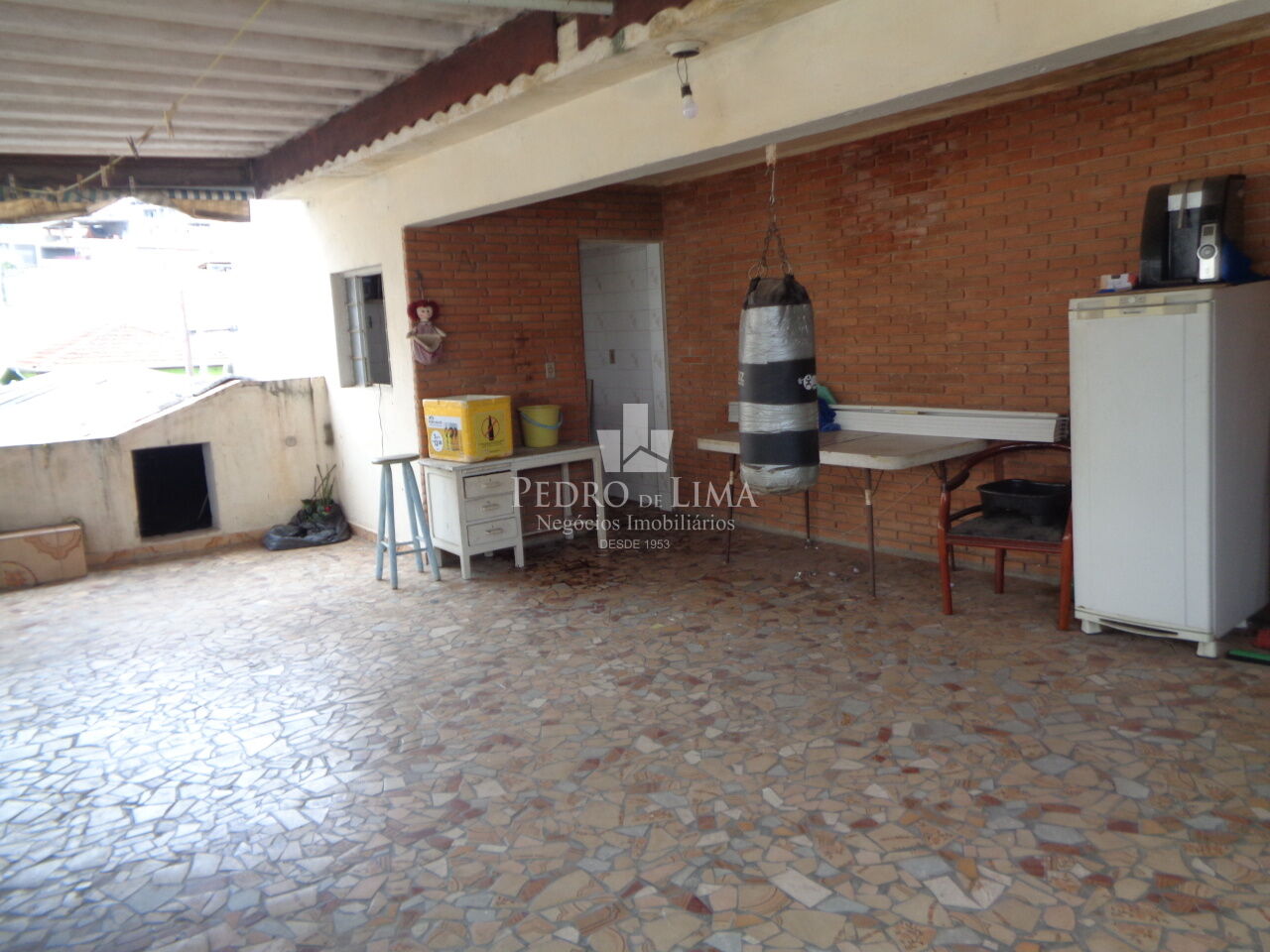 Casa Térrea 3 dormitórios com 3 vagas no Cangaiba