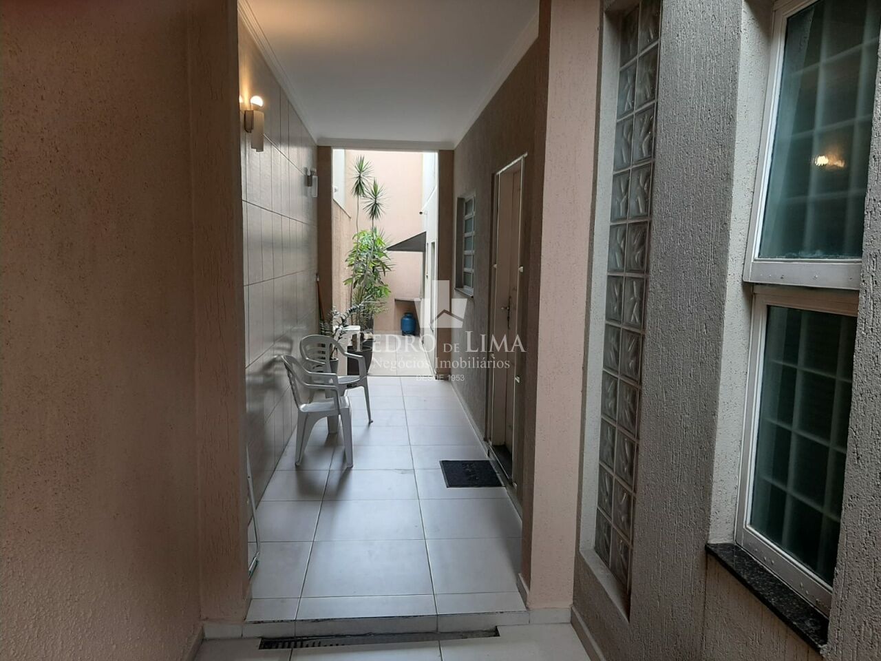 Casa Assobradada Frontal em Engenheiro Goulart - Cangaíba