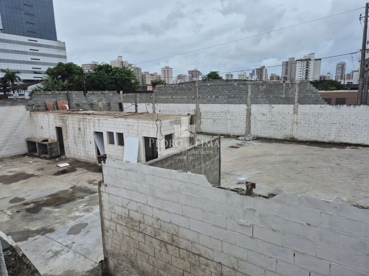 Terreno de 1000m² no coração do bairro Guilhermina - Praia Grande