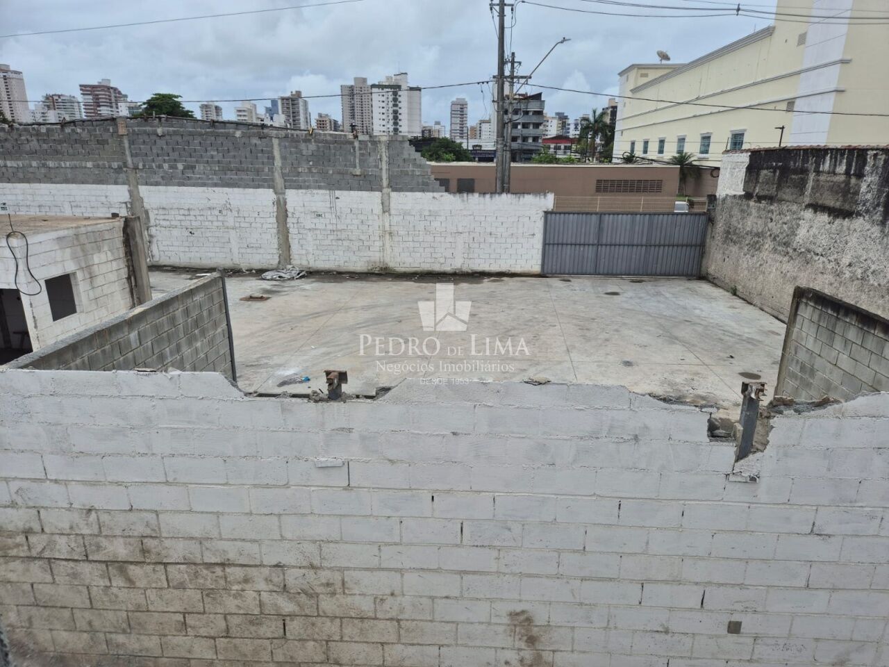 Terreno de 1000m² no coração do bairro Guilhermina - Praia Grande