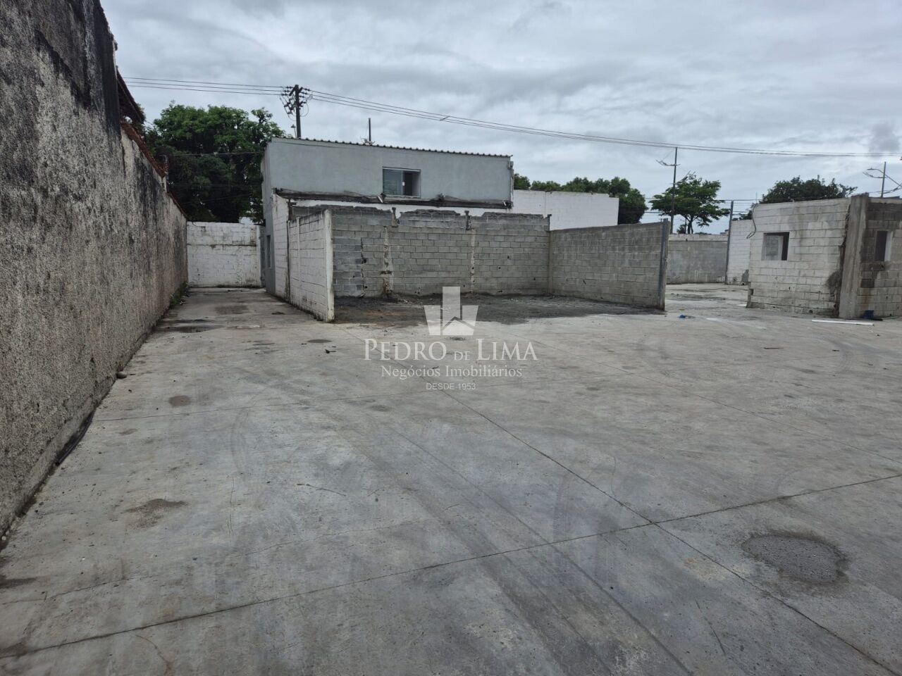 Terreno de 1000m² no coração do bairro Guilhermina - Praia Grande