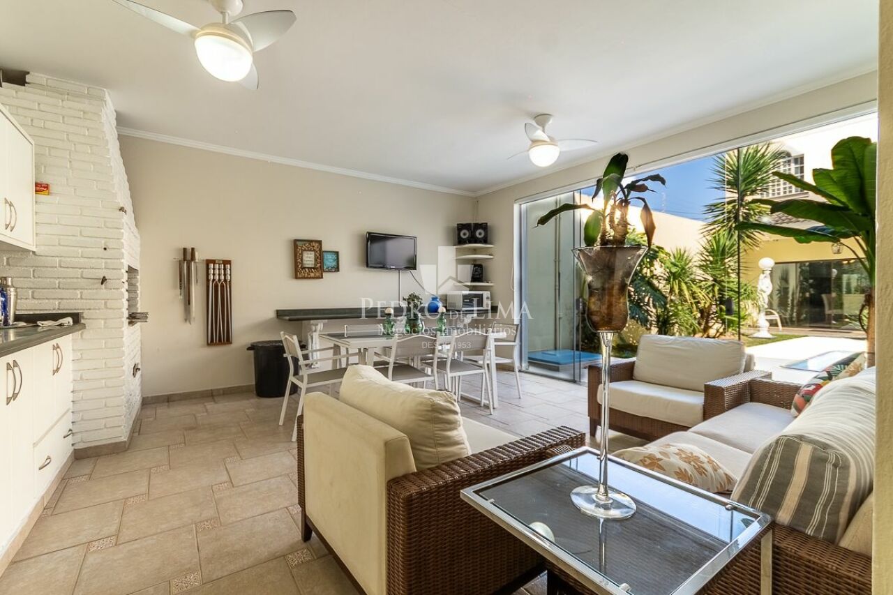 Casa Alto Padrão com Piscina na Vila Granada - Penha