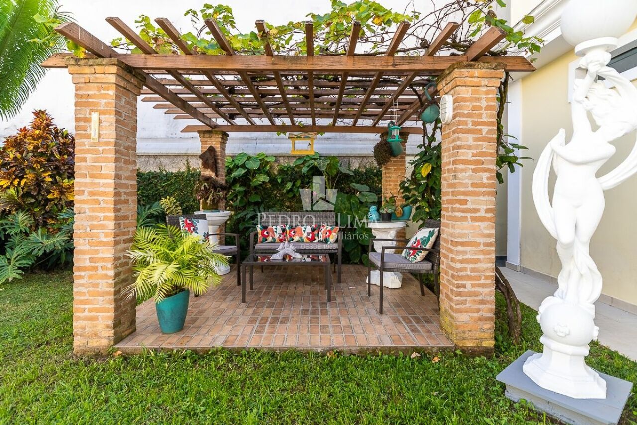 Casa Alto Padrão com Piscina na Vila Granada - Penha