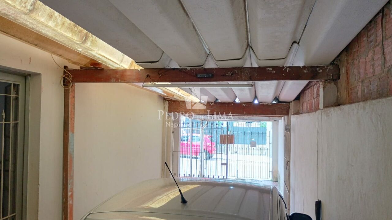 Casa com 3 dormitórios sendo 1 suíte e 4 vagas de garagem na Ponte Rasa