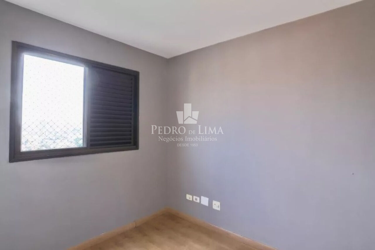 Apartamento Cobertura 4  vagas bem localizado na Água Rasa