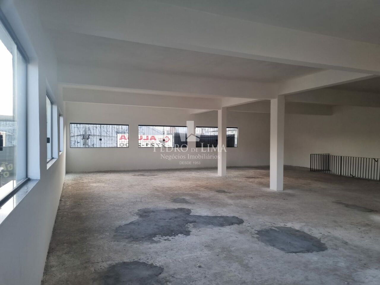Prédio Comercial de 640M² 6 Vagas no Jardim Aricanduva