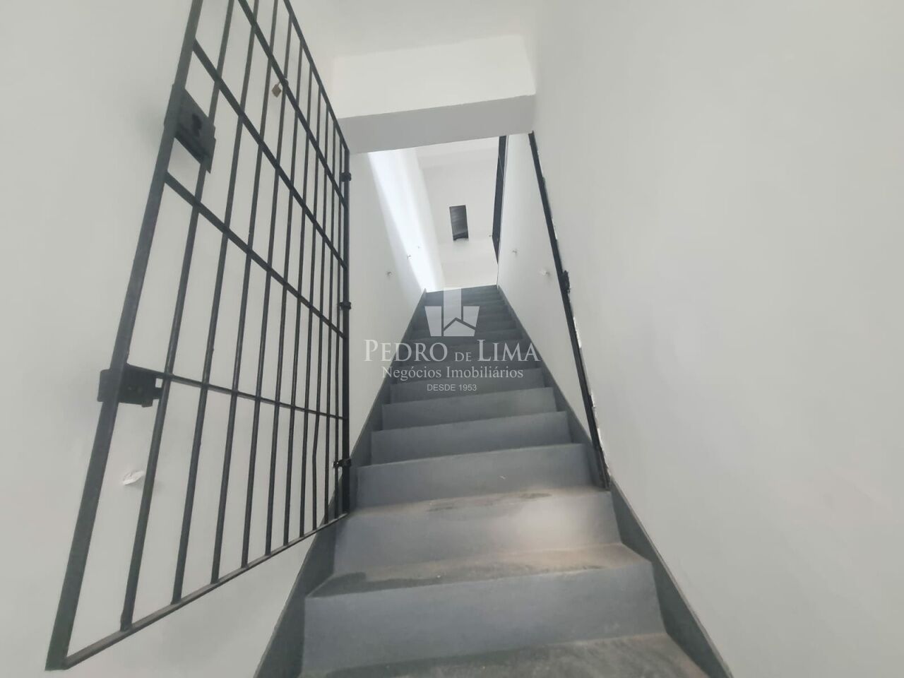 Prédio Comercial de 640M² 6 Vagas no Jardim Aricanduva