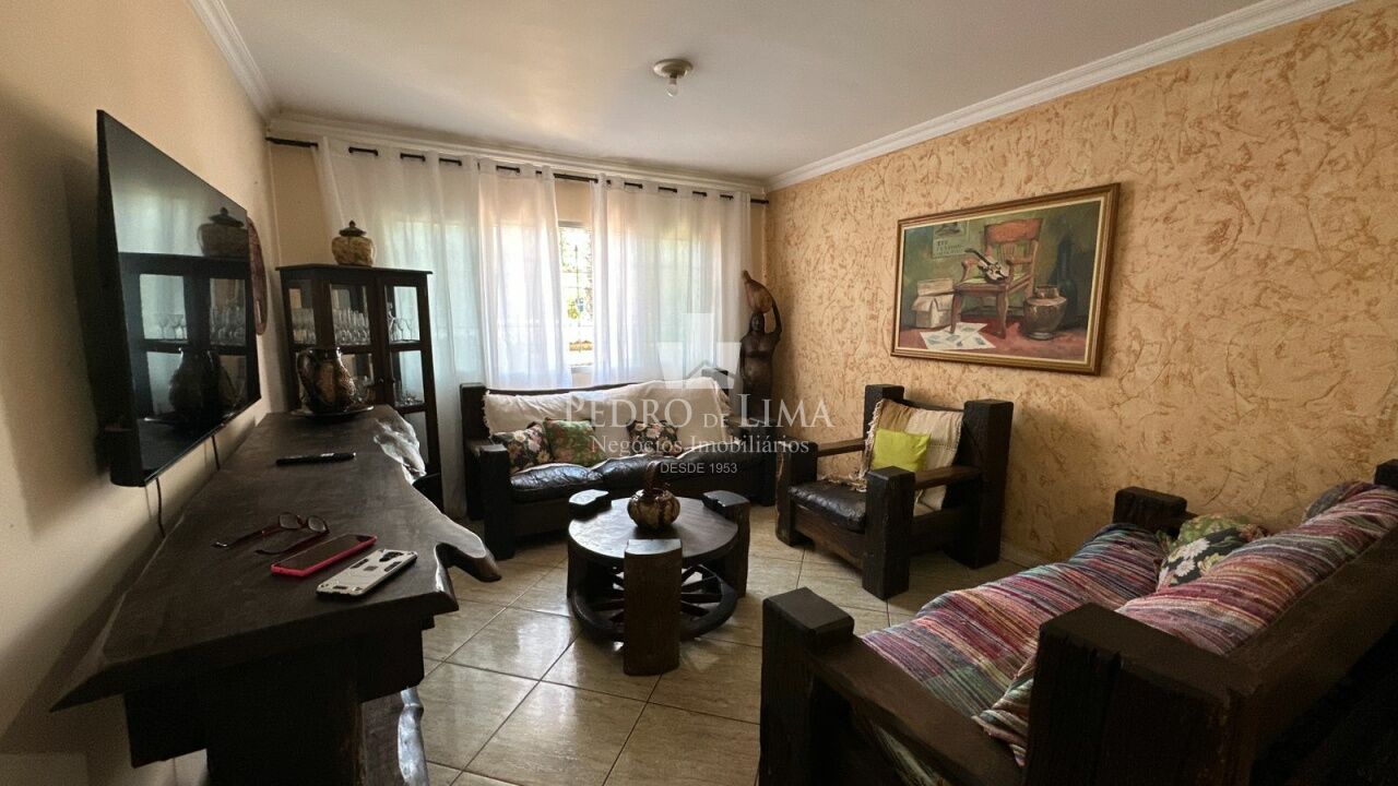 imagem do imovel Sobrado frontal á venda/ locação, conta com 3 quartos sendo 1 suíte na Penha. ref: PE42315