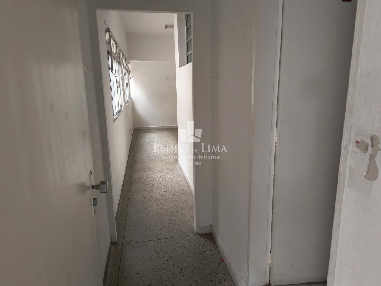 imagem do imovel Conjunto Comercial 13 Salas na Vila São Francisco  ref: PE42357