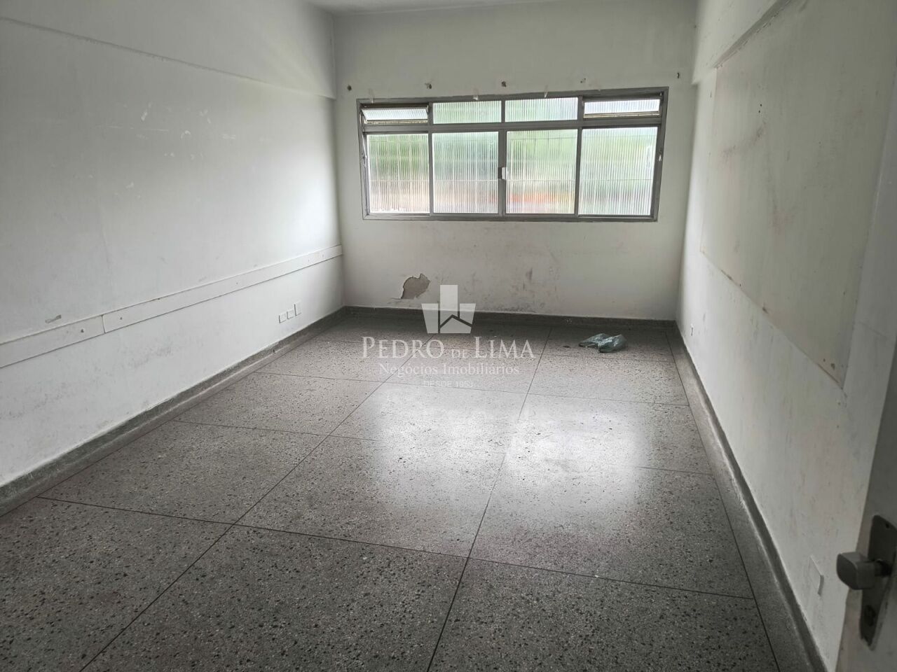 Conjunto Comercial 13 Salas na Vila São Francisco 