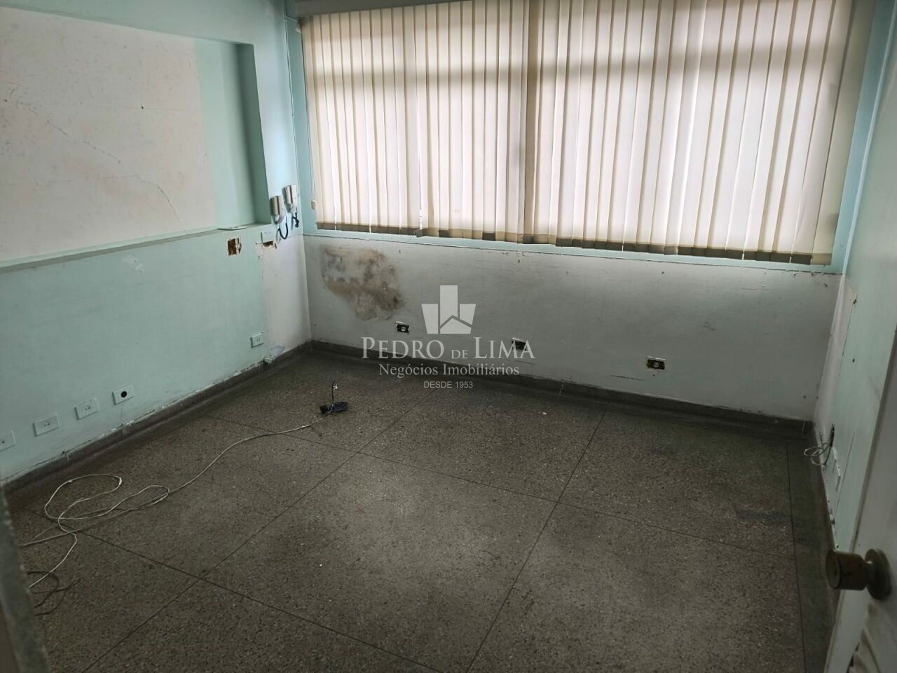 Conjunto Comercial 13 Salas na Vila São Francisco 