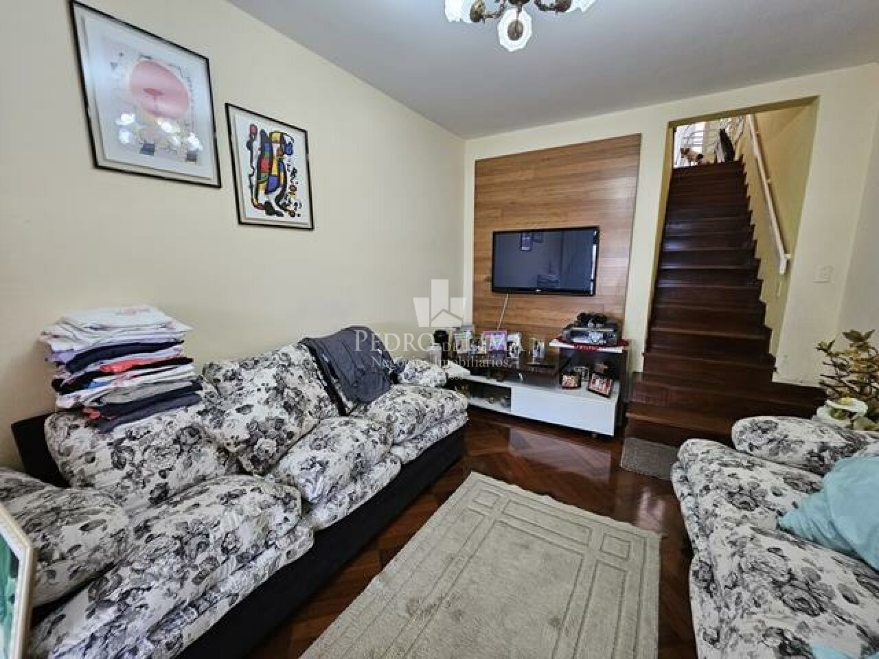 imagem do imovel Casa assobradada no Cangaíba, com 3 dormitórios, 1 vaga e 130 m². ref: PE42419