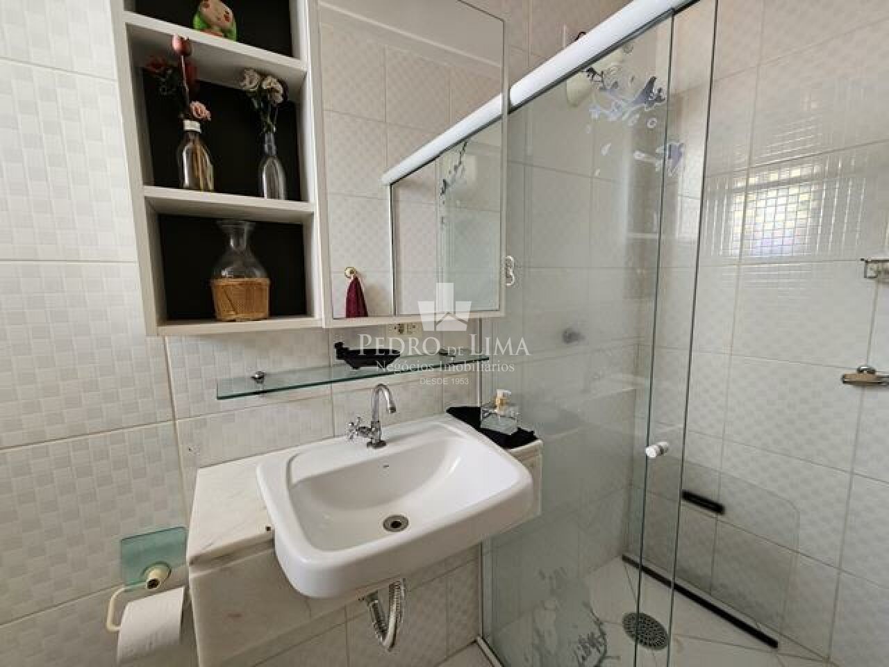 Casa assobradada no Cangaíba, com 3 dormitórios, 1 vaga e 130 m².