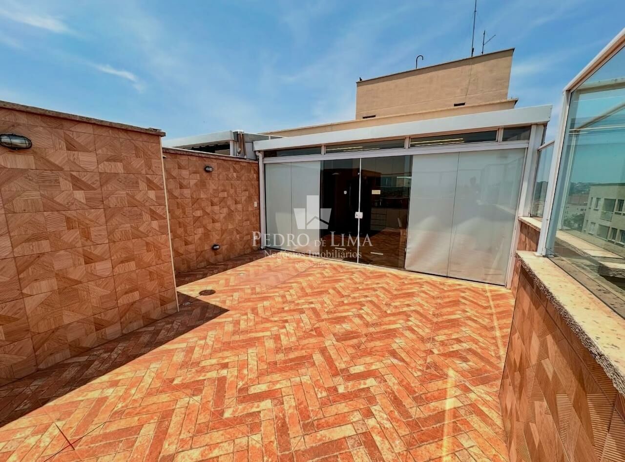 Apartamento cobertura, 2 Dormitórios e 1 vaga no Lajeado