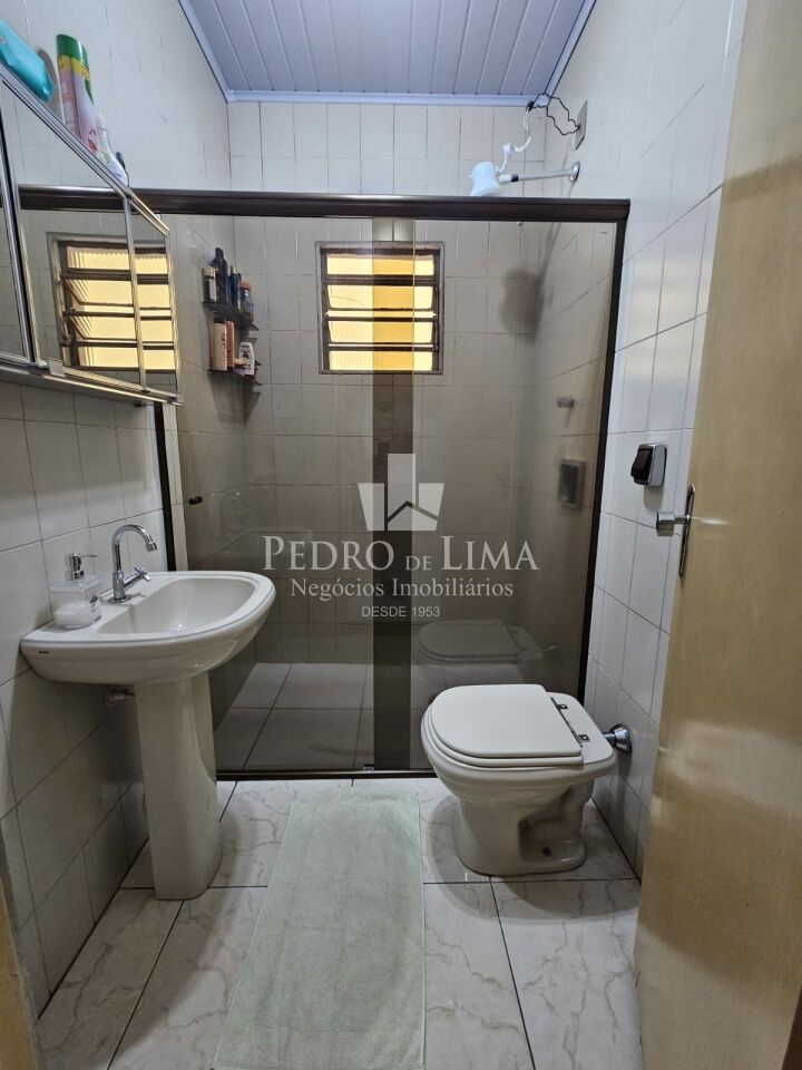 Casa terrea  com   amplo  quintal na Ponte Rasa 