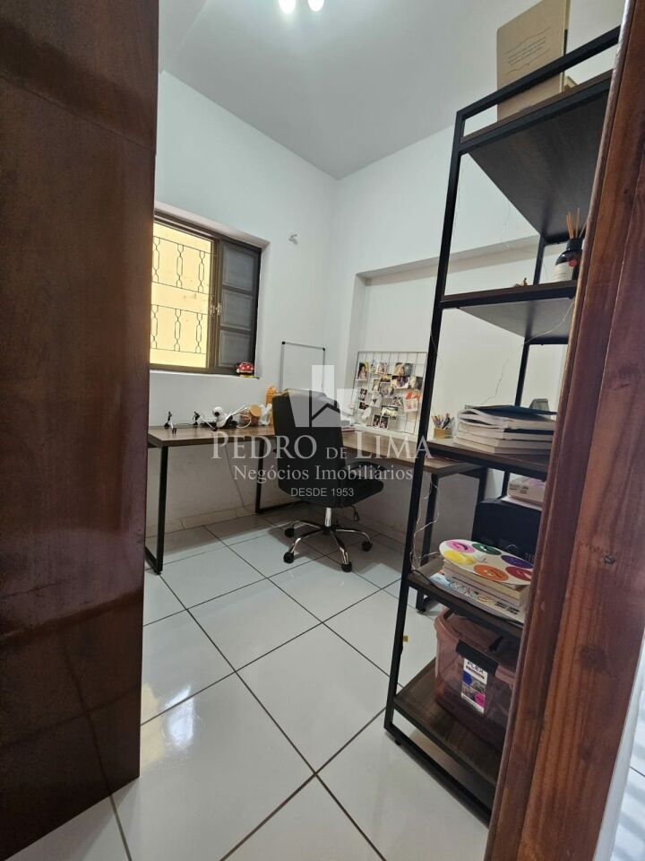 Casa terrea  com   amplo  quintal na Ponte Rasa 