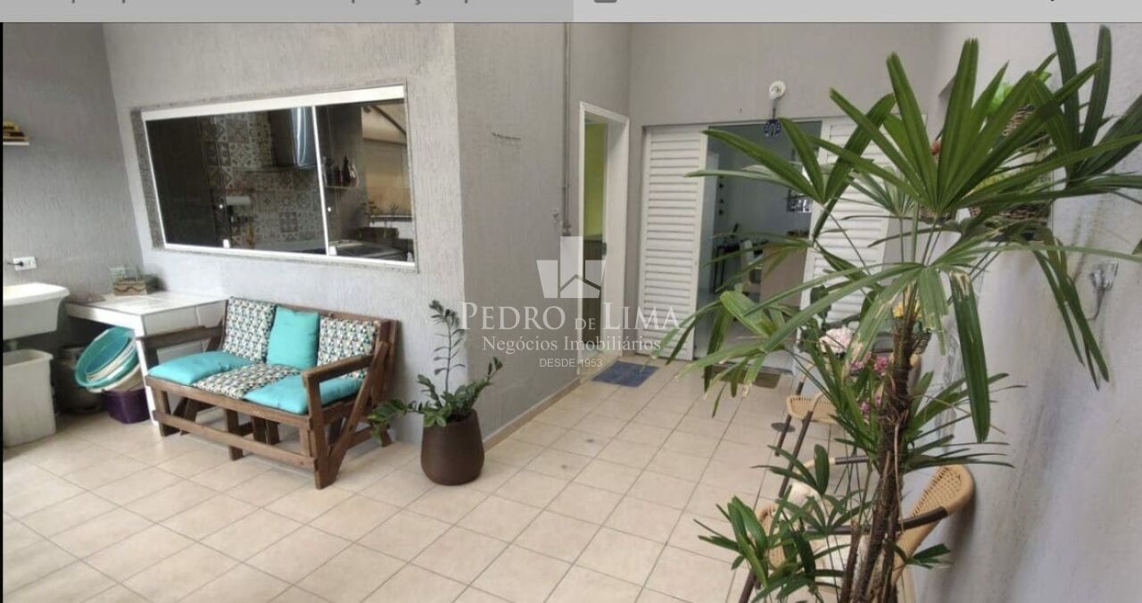 Sobrado frontal com 3 dormitórios sendo 1 suite na Cidade Lider